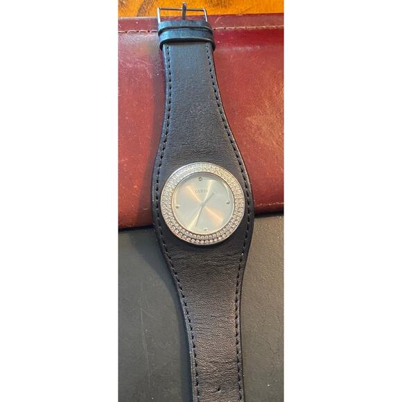Women's Silver Tone Guess In Leather Band, Crystal Accents - Picture 3 of 5